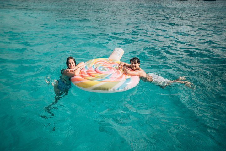 3 Hours Private Boat Includes Snorkeling & Swim with turtles, photo 4 of 10