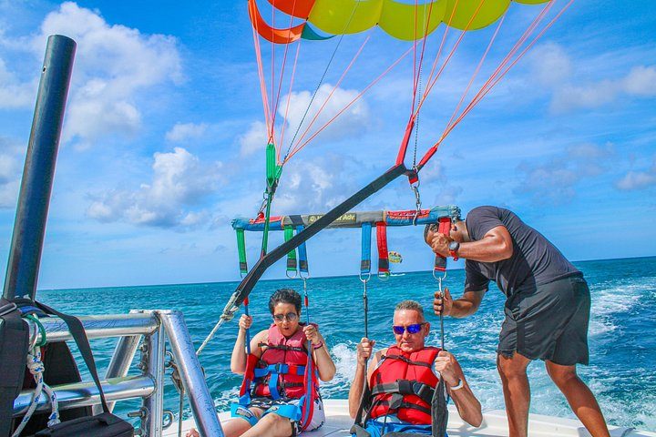 Aruba Parasailing Adventure, photo 9 of 10