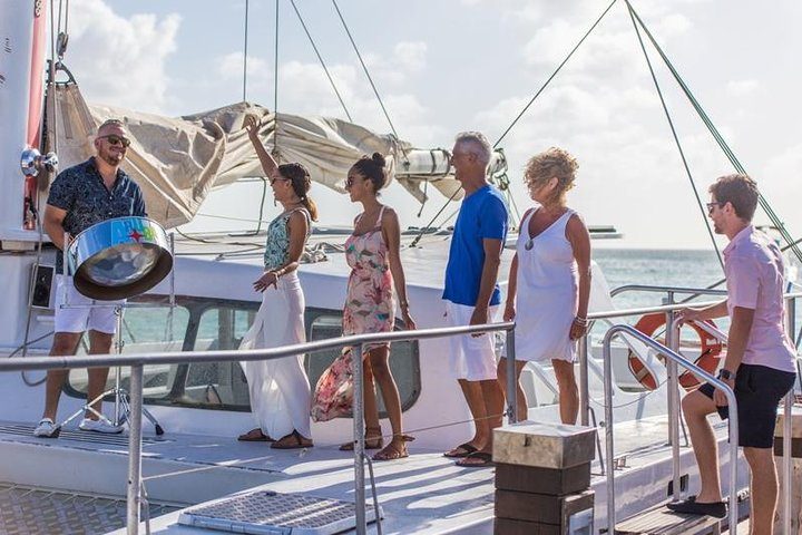 Aruba Sunset Sail with Caribbean Dinner and Live Music, photo 8 of 10