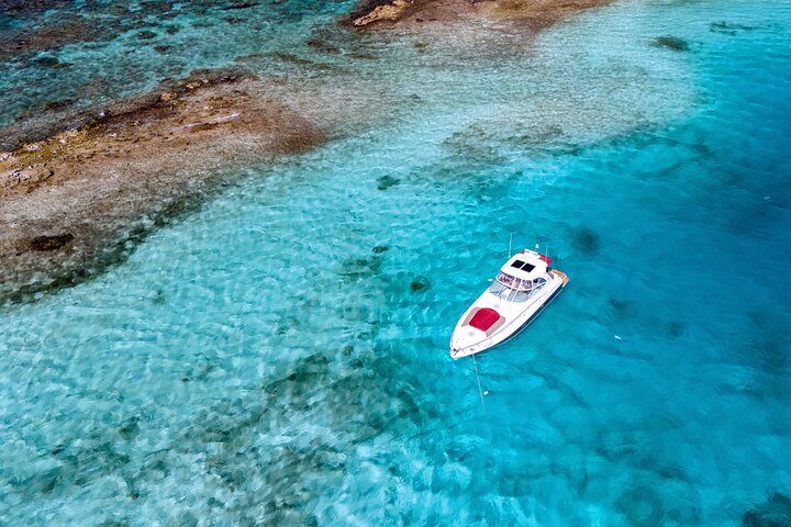 Luxury Private Yacht Charter Aruba - Eden Luca Yachts, photo 10 of 10