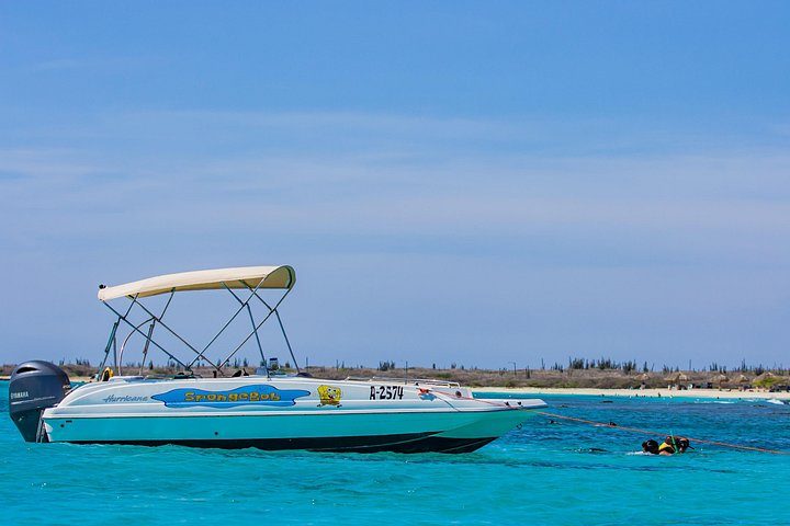 Private Boat Cruise with Snorkeling, photo 3 of 9