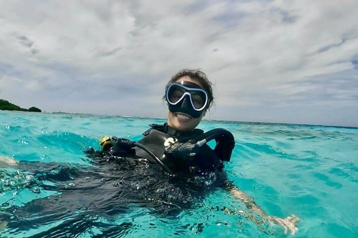 Aruba Private Scuba Diving for Non-Certified Divers, max 40 ft, photo 3 of 10