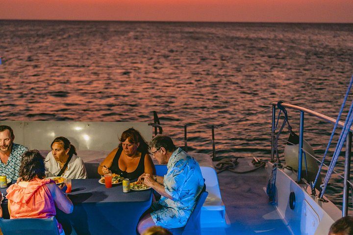 Aruba Sunset Sail Dinner Cruise with Open Bar by Catamaran, photo 7 of 10