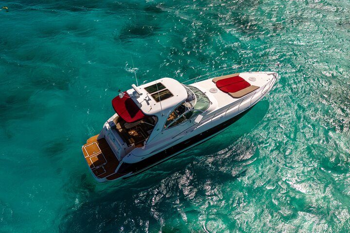 Luxury Private Yacht Charter Aruba - Eden Luca Yachts, photo 2 of 10