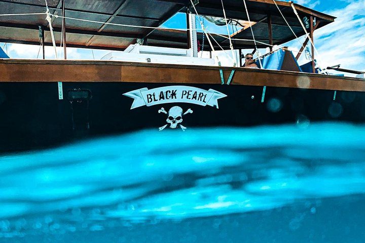 Adults Only Catalina Bay Small Group Snorkel & Sunset Sail, photo 6 of 10