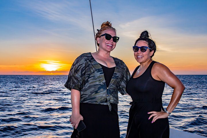 Aruba Sunset Sail Cruise Aboard The Dolphin Catamaran, photo 5 of 10