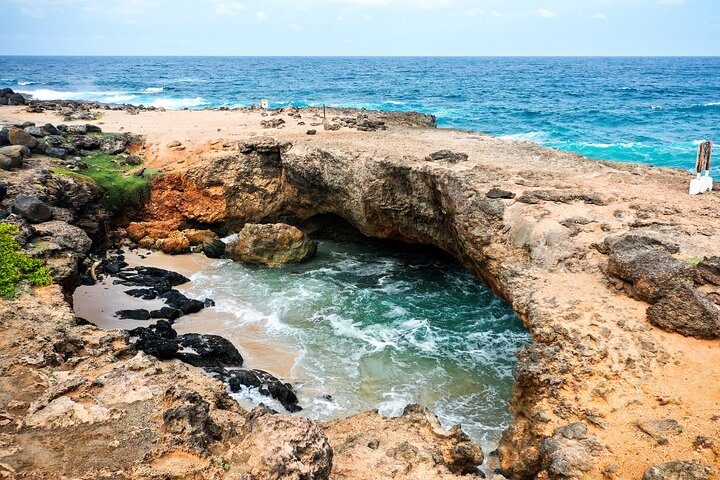 Aruba Sightseeing Tour with Transport, photo 6 of 10