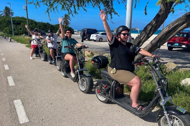Guided 3-Hour E-Scooter Island Tour in Aruba (1 or 2-seater), photo 2 of 10