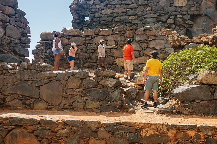 Aruba Sightseeing Tour with Transport, photo 2 of 10