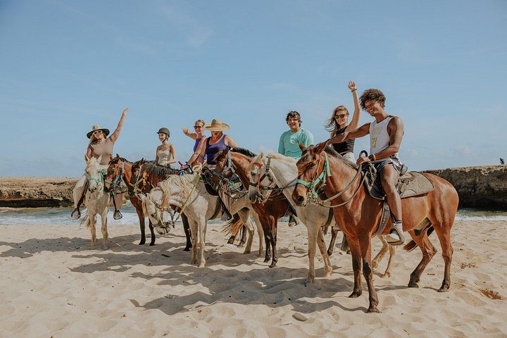 Horseback Riding and Natural Pool Adventure in Aruba, photo 8 of 10
