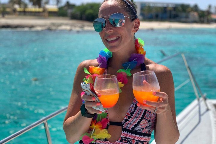 Premium Catamaran Afternoon Sail: Snorkeling and Lunch, photo 7 of 10