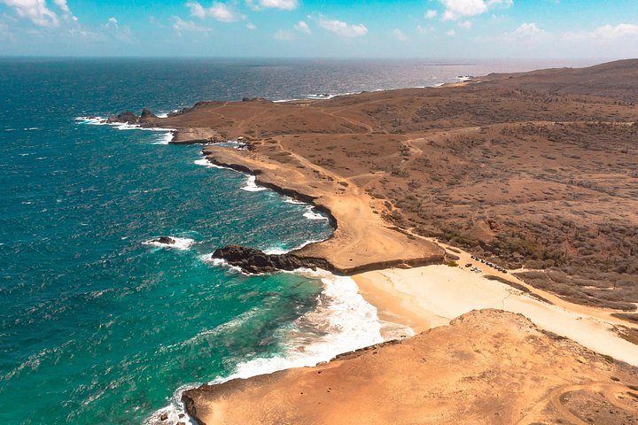 Aruba Jeep Tour: Natural Pool, Caves and Baby Beach Adventure, photo 2 of 10