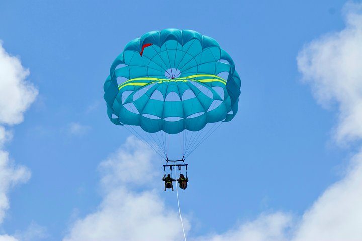 Aruba Parasailing with Unparalleled Views, photo 5 of 10