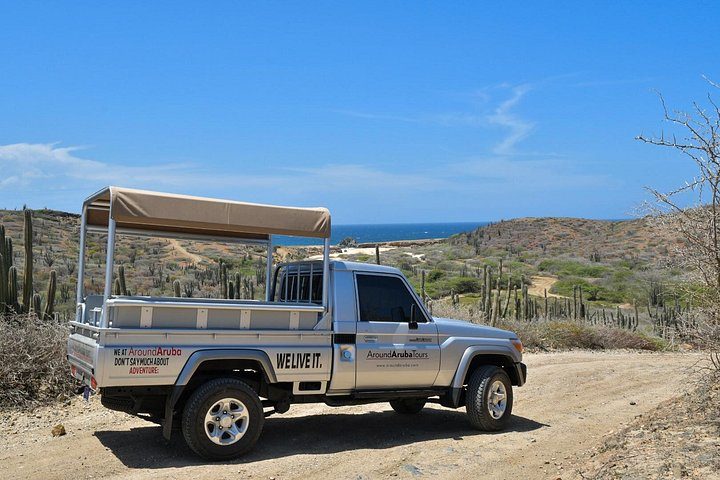 Aruba Private Open-Air Safari Jeep Tour + Arikok and Conchi Pool, photo 2 of 4