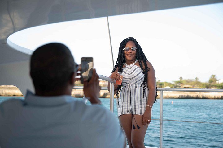 Aruba Sunset Catamaran Sail with Appetizers and Open Bar, photo 9 of 10