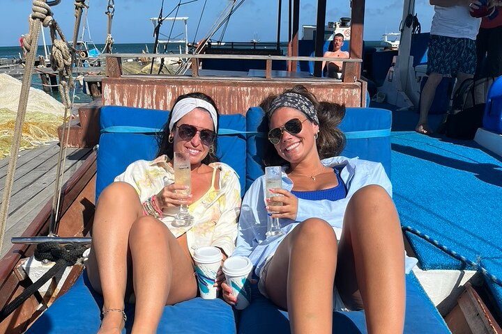 Adults Only Catalina Bay Small Group Snorkel & Sunset Sail, photo 4 of 10