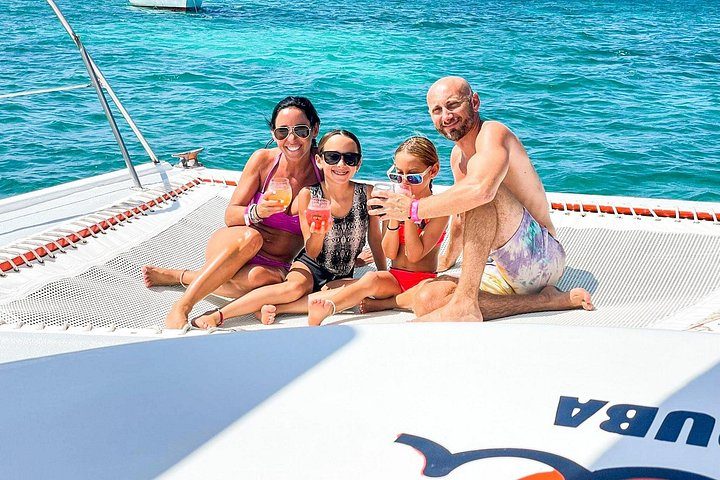 Premium Catamaran Afternoon Sail: Snorkeling and Lunch, photo 6 of 10