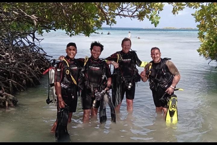 Aruba PADI Scuba Diving Program Non Certified Divers, photo 9 of 10