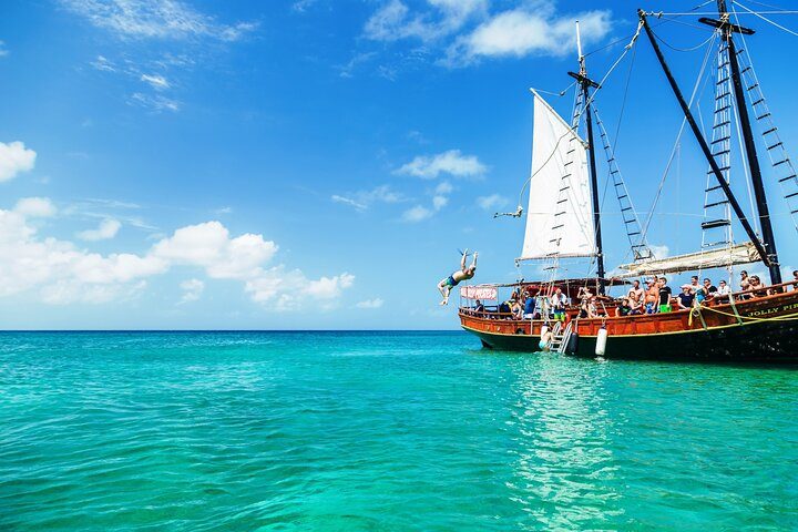Aruba Snorkel Cruise with Open Bar and Lunch, photo 7 of 10