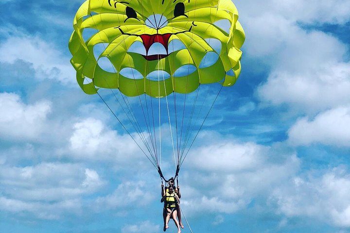 Aruba Parasailing with Unparalleled Views, photo 7 of 10