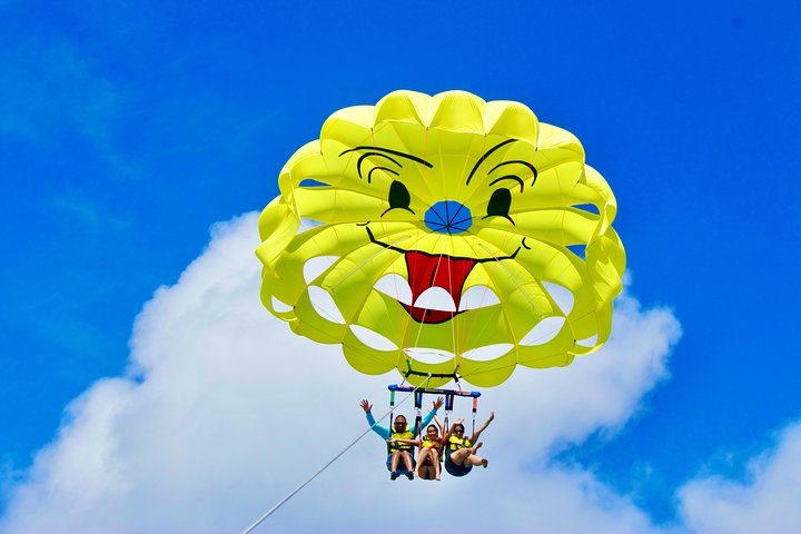 Aruba Parasailing with Unparalleled Views, photo 2 of 10