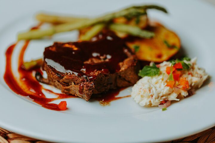 Luxury Four-Course Caribbean Dinner Cruise Experience, photo 4 of 10