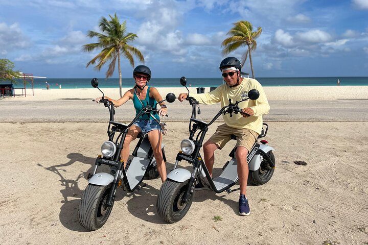 E-Scooter Rental Aruba – 4 Hours Self-Guided (1 or 2-seater), photo 8 of 8